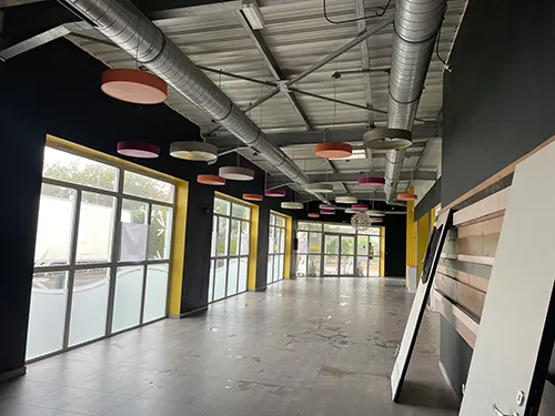 location commerce pour pilate