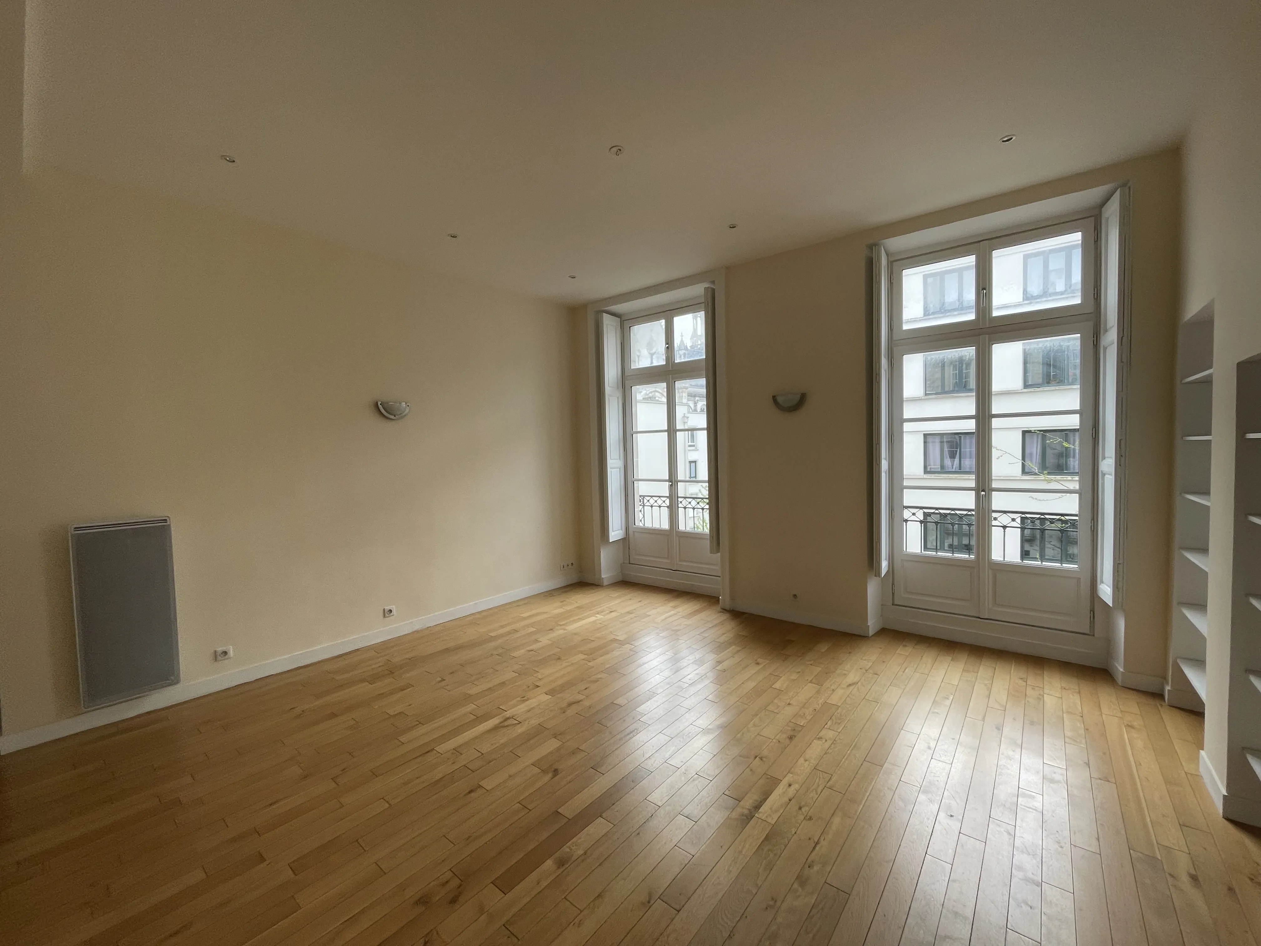 Location local d'activité - VIGNEUX-DE-BRETAGNE