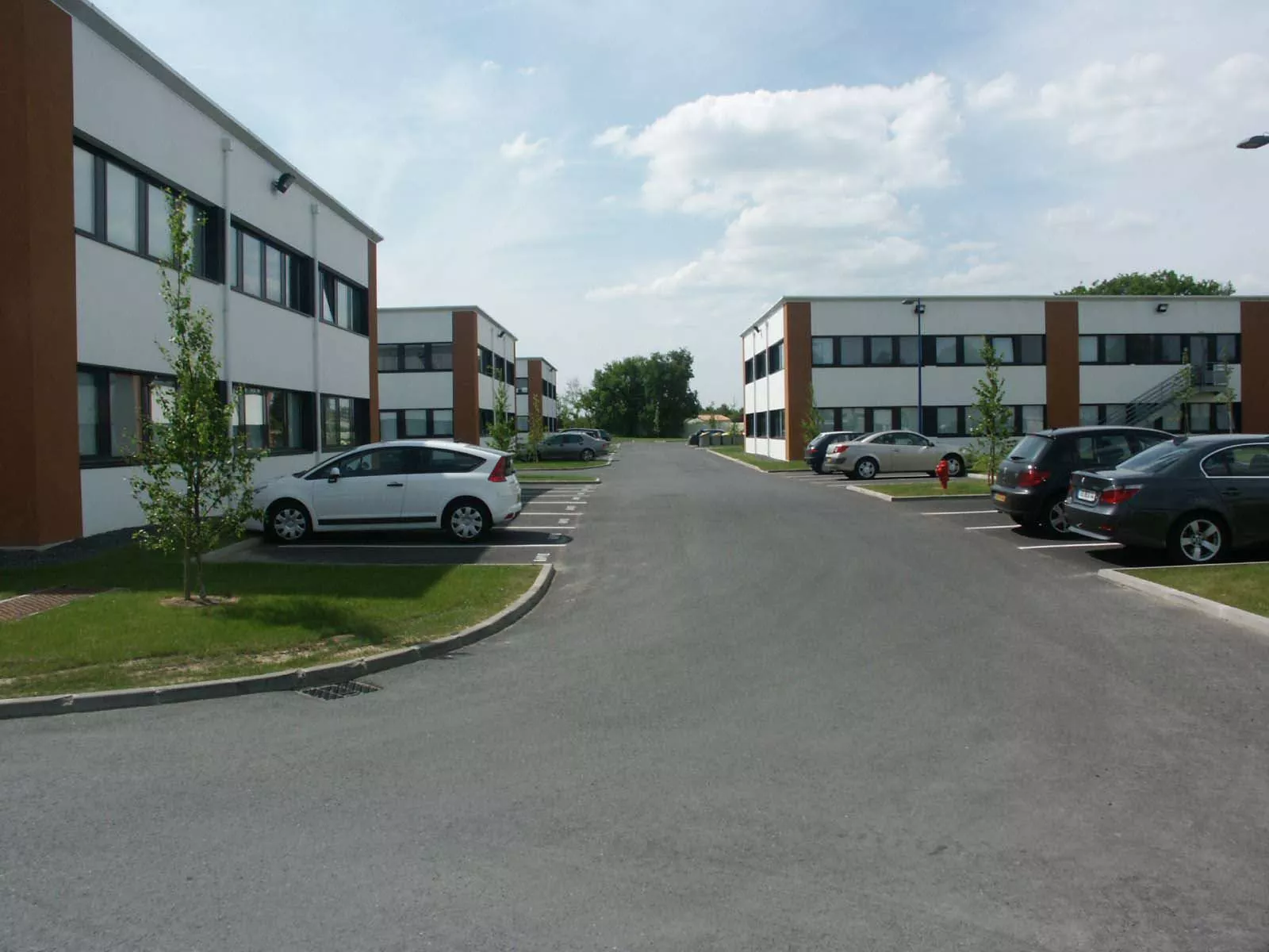 photo-exterieur-espace-oceane-bureaux-espace-tertiaire-reze-location-vente-sud-loire