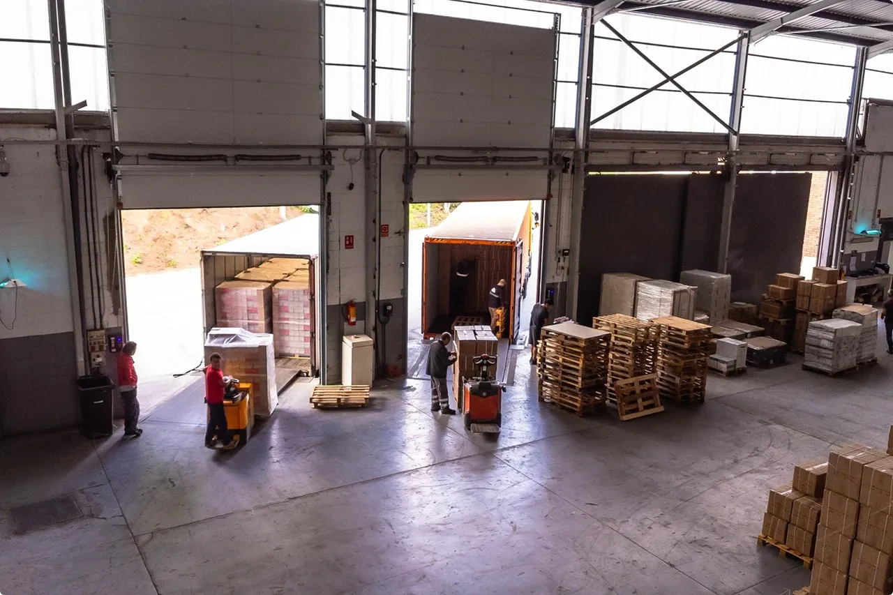 Locaux d'activité et entrepôts investissement Saint-Etienne