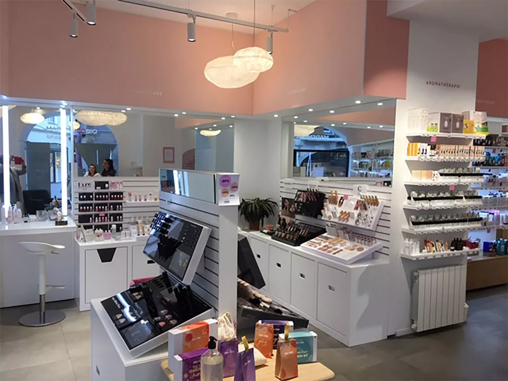 mlle-bio-installation-arthur-loyd-immobilier-entreprise-nantes-contrescarpe