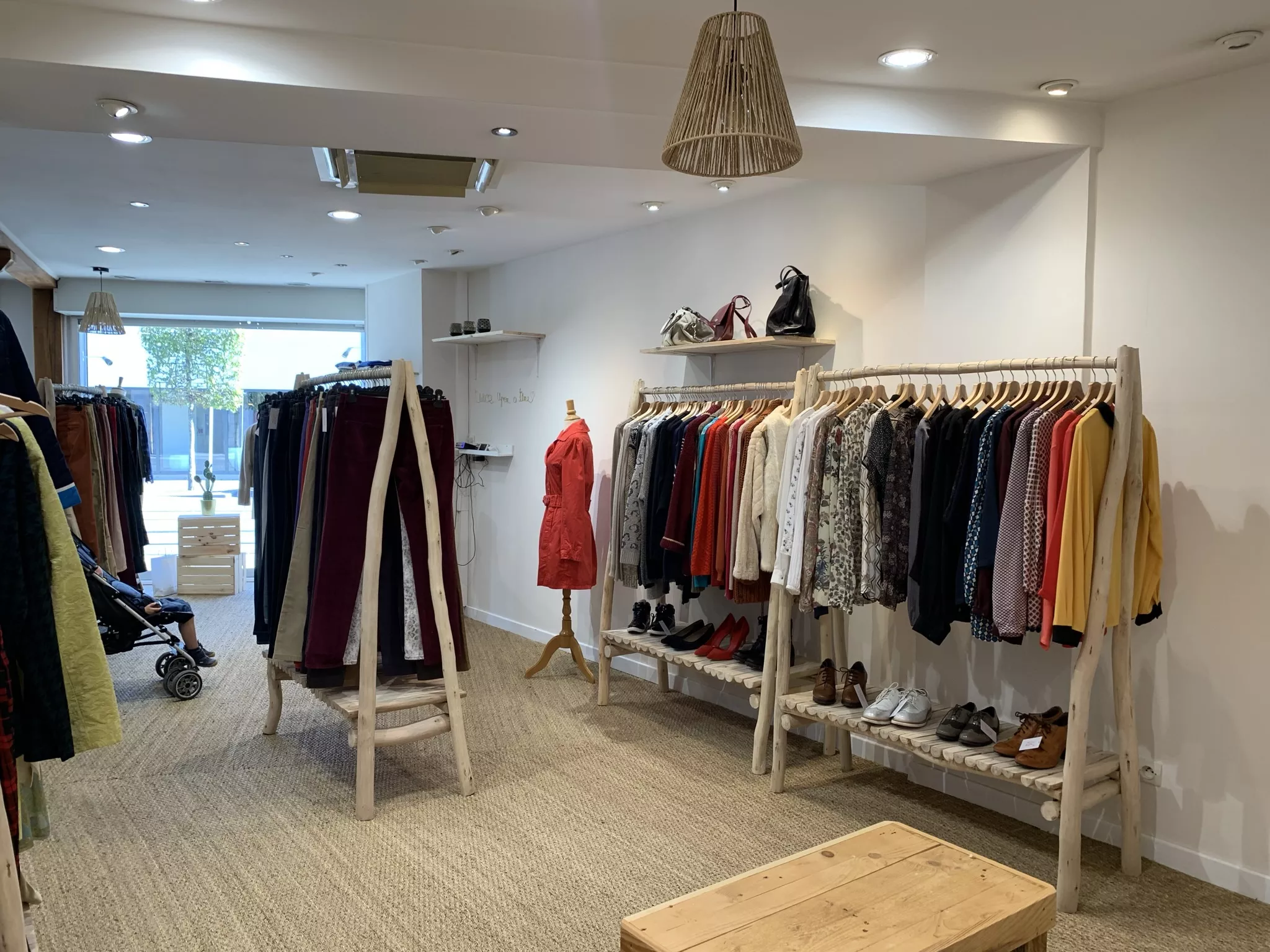 boutique Twice Upon a Time Arthur Loyd Tours