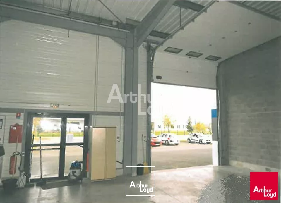 BLOIS - LOCATION LOCAL D'ACTIVITÉ DE 600 M² - ACCÈS A10 À 4 MN 