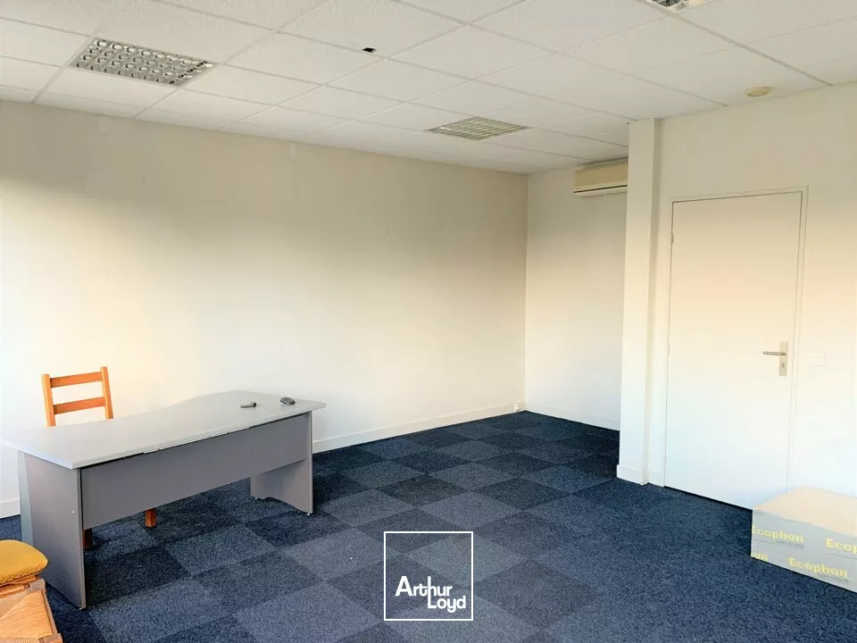 SAINT AVERTIN BUREAUX A LOUER 57 M² 