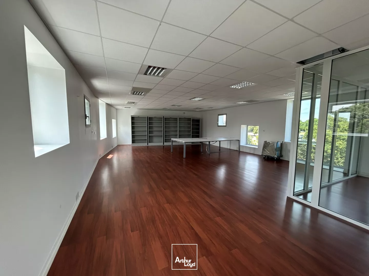 BUREAUX - 240 M2 - ST NAZAIRE OUEST - OCEANIS - LOCAL - MEDICALE- SERVICES