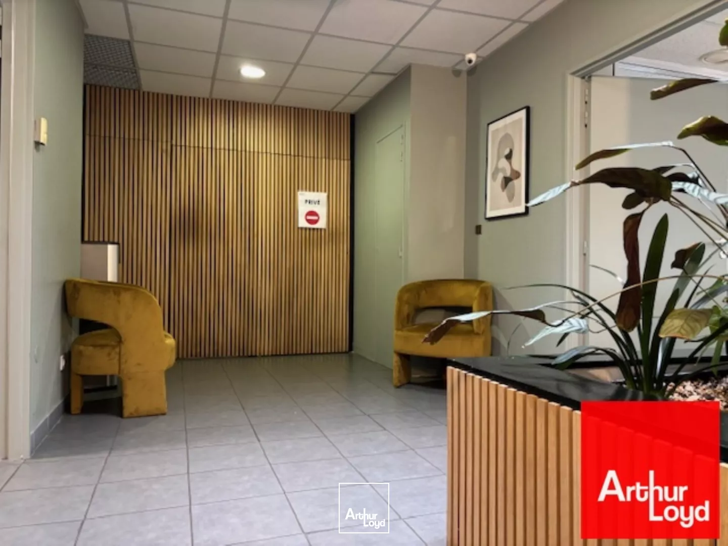 TECHNOPARC 3 - BÂTIMENT DE BUREAUX ERP 5 - À VENDRE OU À LOUER - BASSO CAMBO