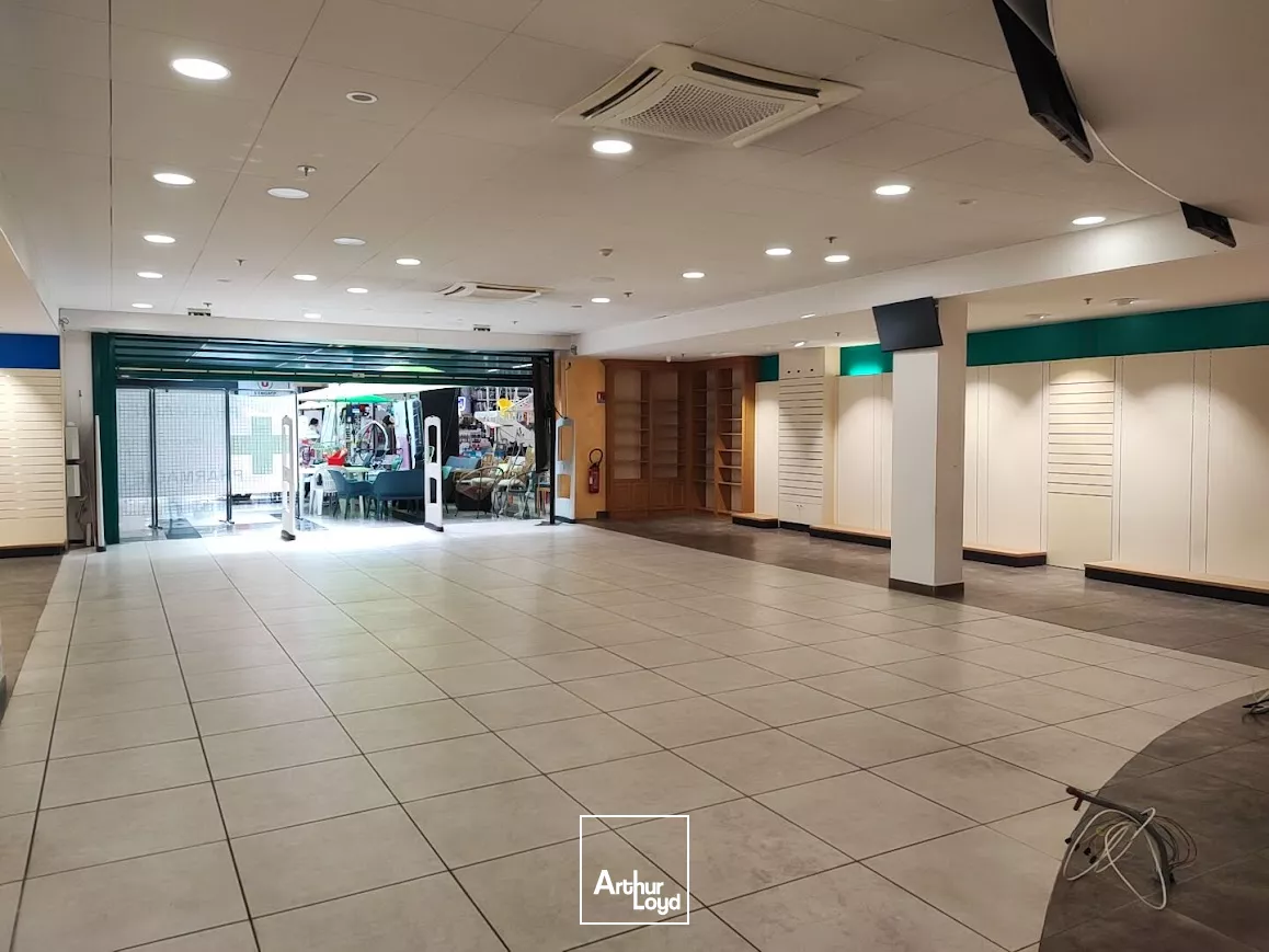 LIMOGES CORGNAC 300 m² A louer