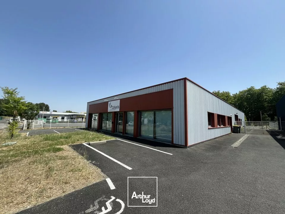 DES BUREAUX SPACIEUX ET FONCTIONNELS SUR L'UN DES AXES LES PLUS PASSANTS DE NIORT !