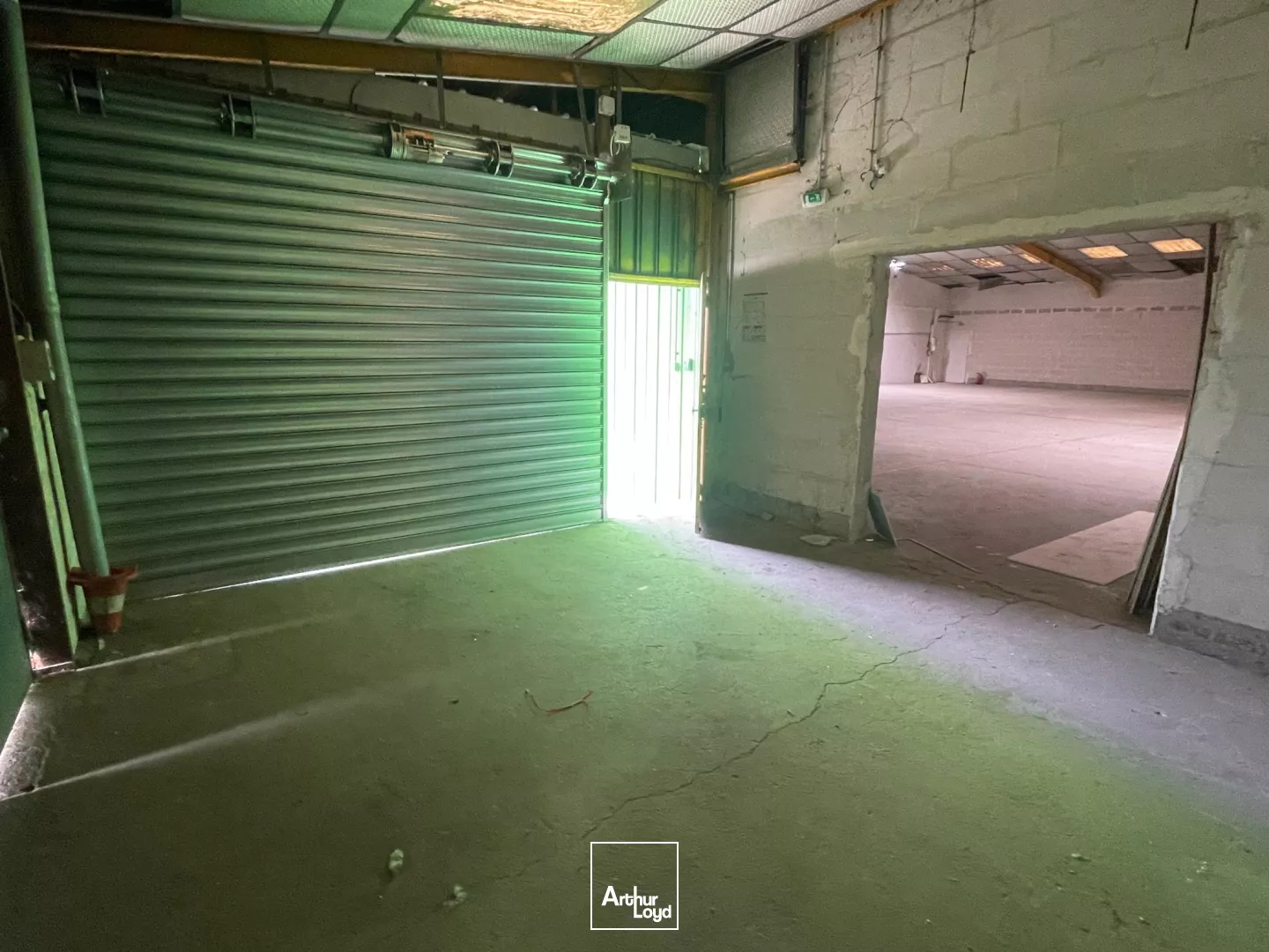 Entrepôts à louer à VAL DE REUIL 27100