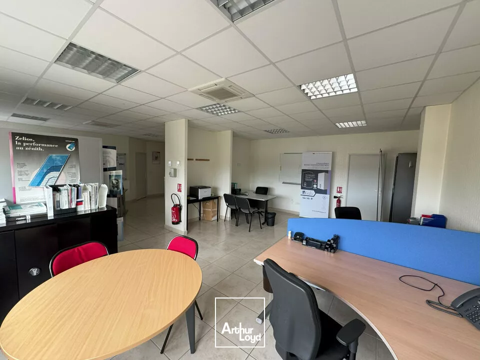 METROPOLE NORD BUREAUX A LOUER 380 M² PARKINGS