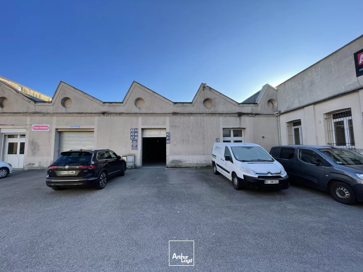 A LOUER - IDEAL ARTISAN 