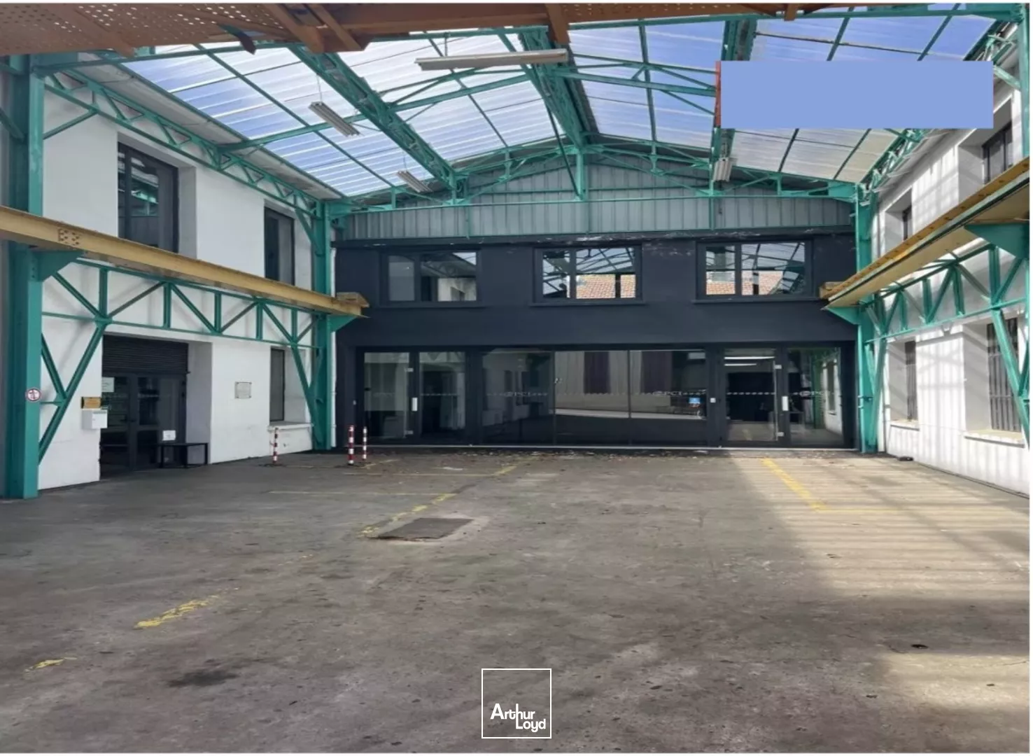 Bureaux et Entrepôts à vendre à SAINT ETIENNE 42100