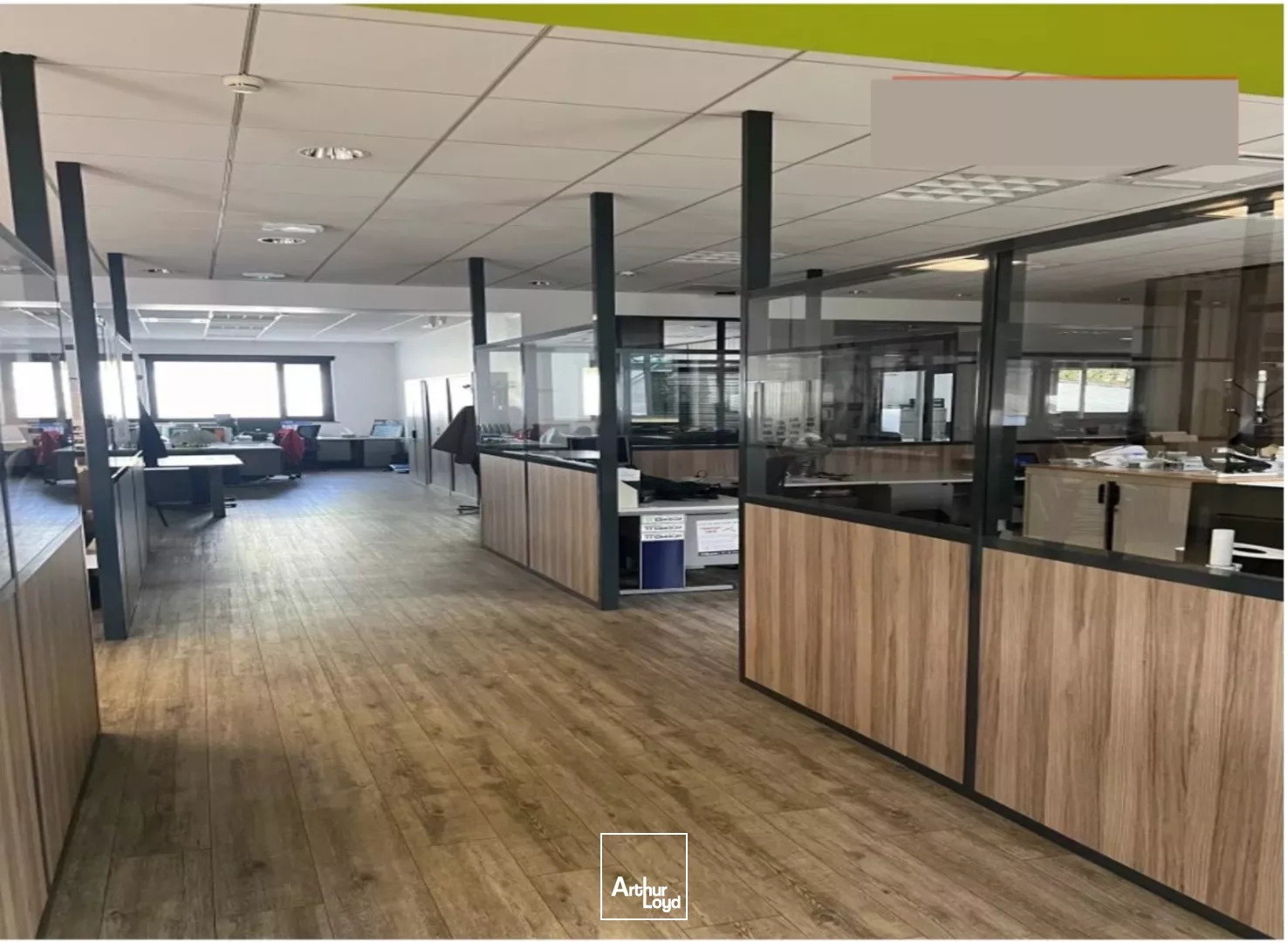 Bureaux et Entrepôts à vendre à SAINT ETIENNE 42100