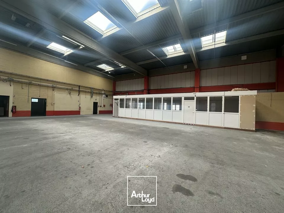 A LOUER / LOCAL D'ACTIVITES 1288m²