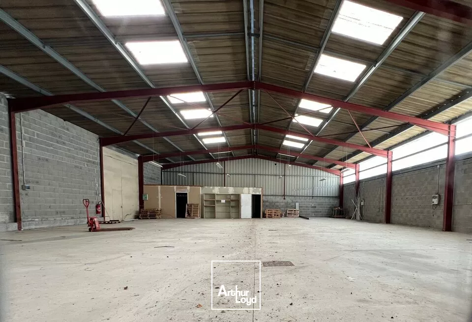 Ensemble bureaux et entrepôt à vendre - agglomération nord d'ANGOULEME