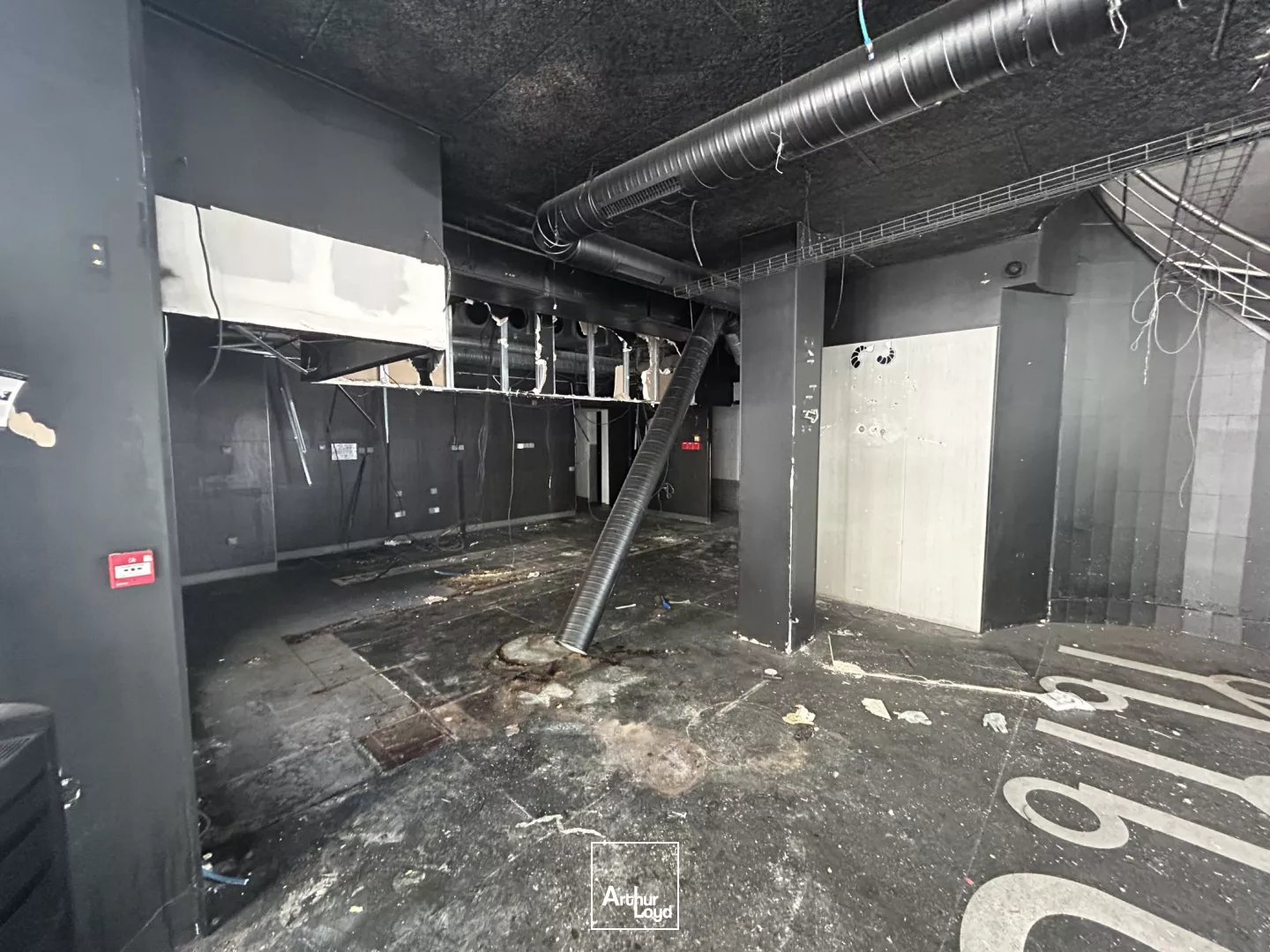 Local commercial 466 m² sur emplacement n°1, angle Place d'Armes Valenciennes