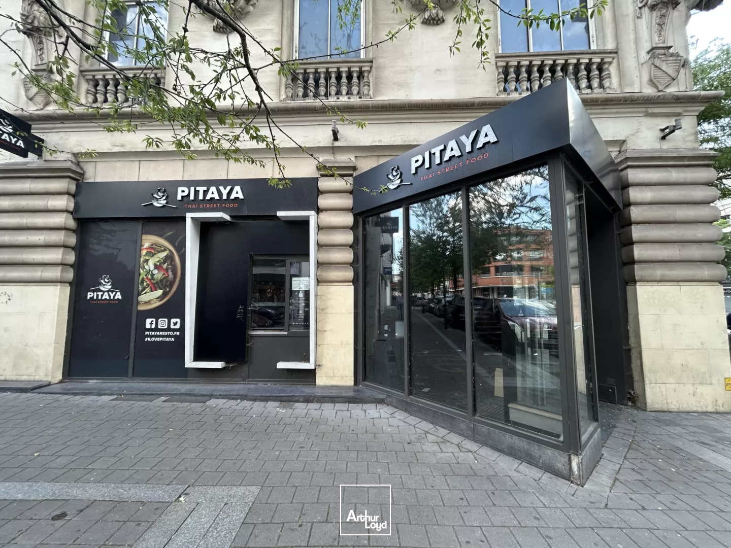 Local commercial 466 m² sur emplacement n°1, angle Place d'Armes Valenciennes