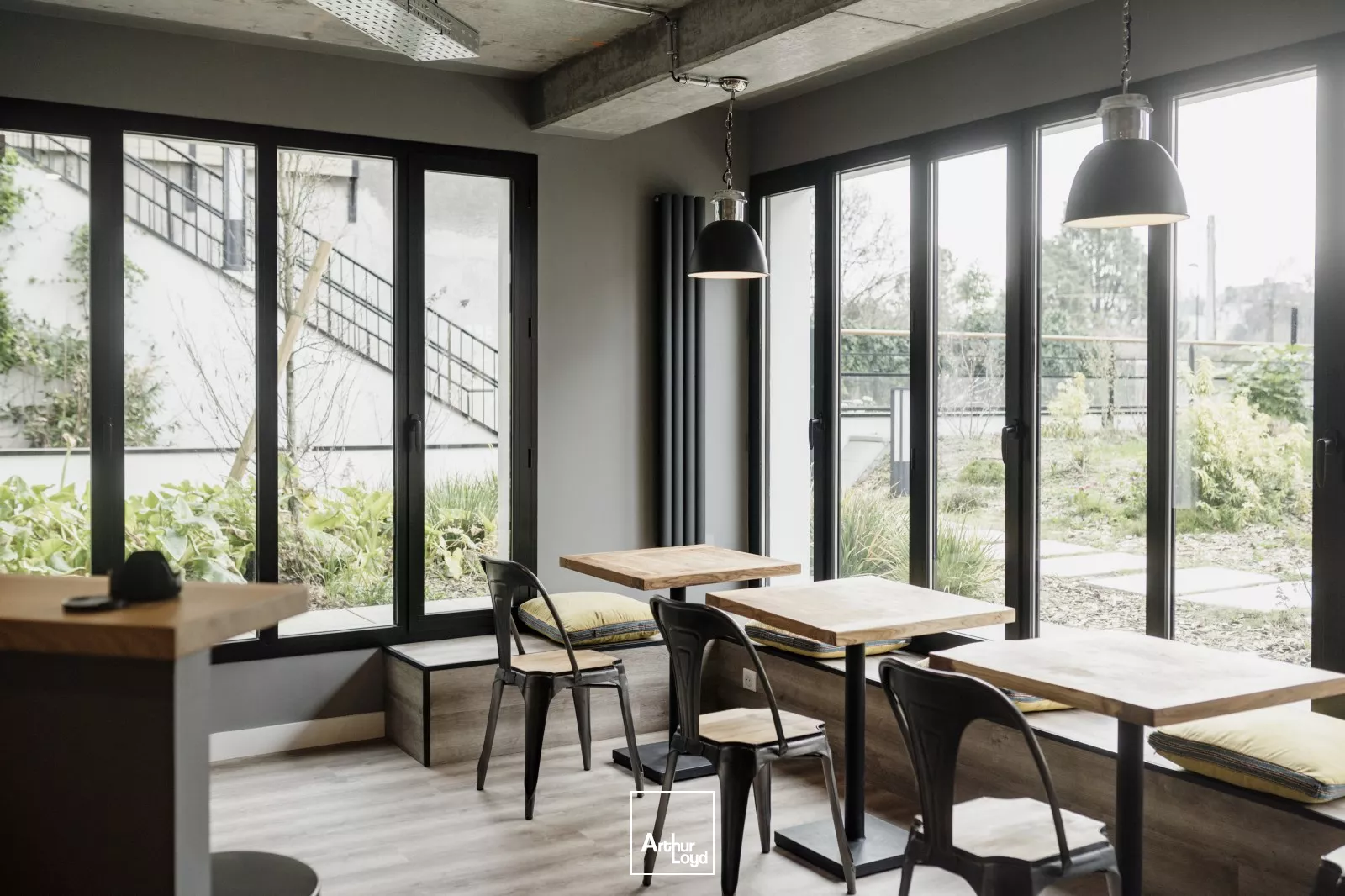 BUREAUX RÉCENT À VENDRE OU À LOUER-197 M²-QUARTIER SAINT FÉLIX