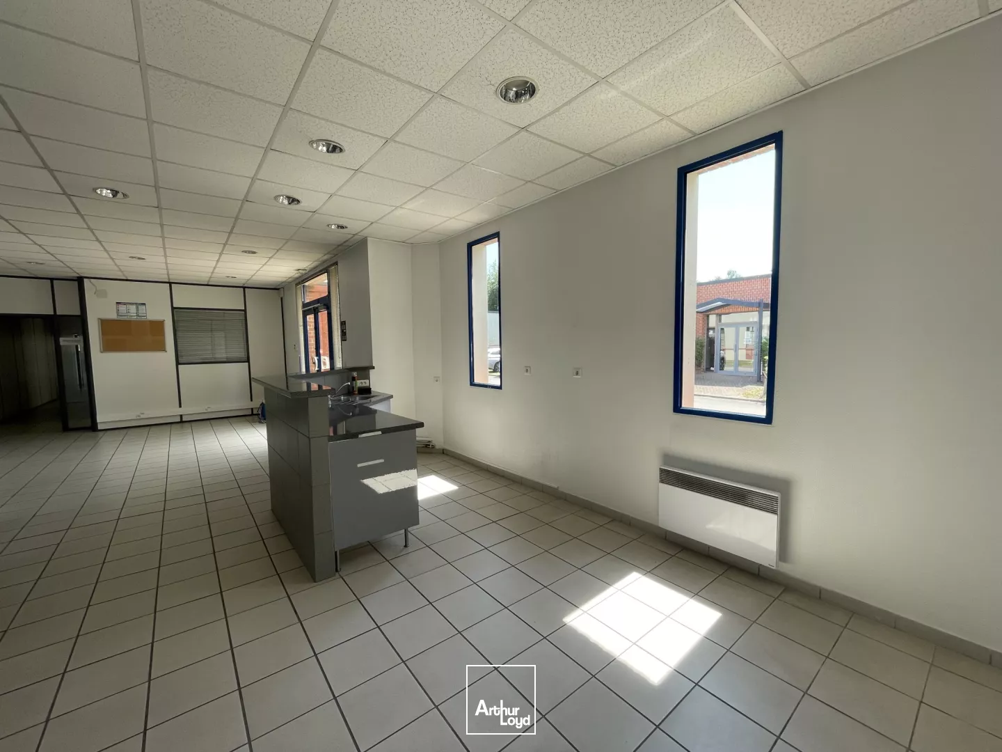 Bureaux à louer - 380 m² fonctionnels & prêts à l'emploi - Accessibilité optimale - Sud Métropole Lilloise