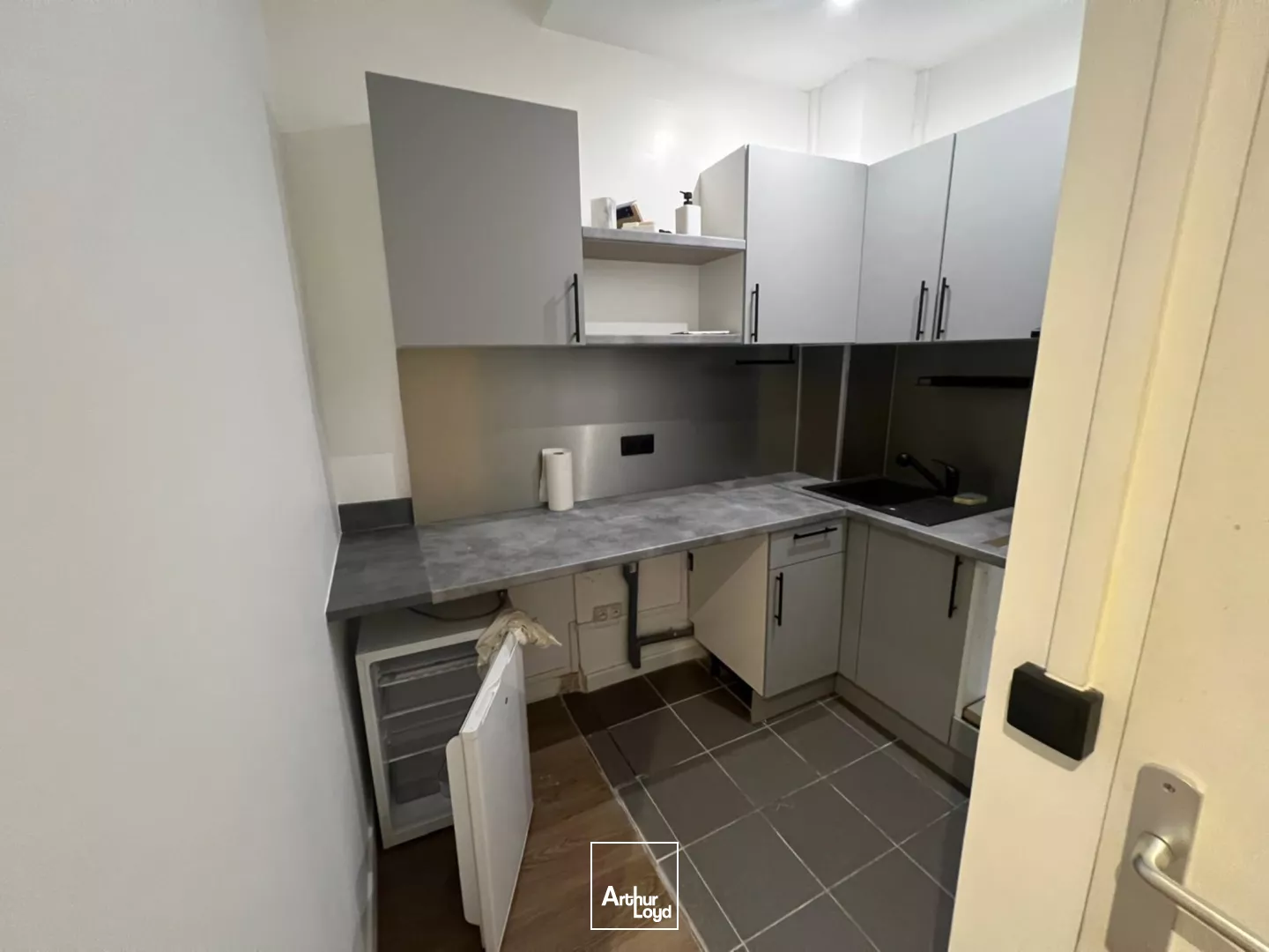 Locaux commerciaux à louer à BOULOGNE BILLANCOURT 92100