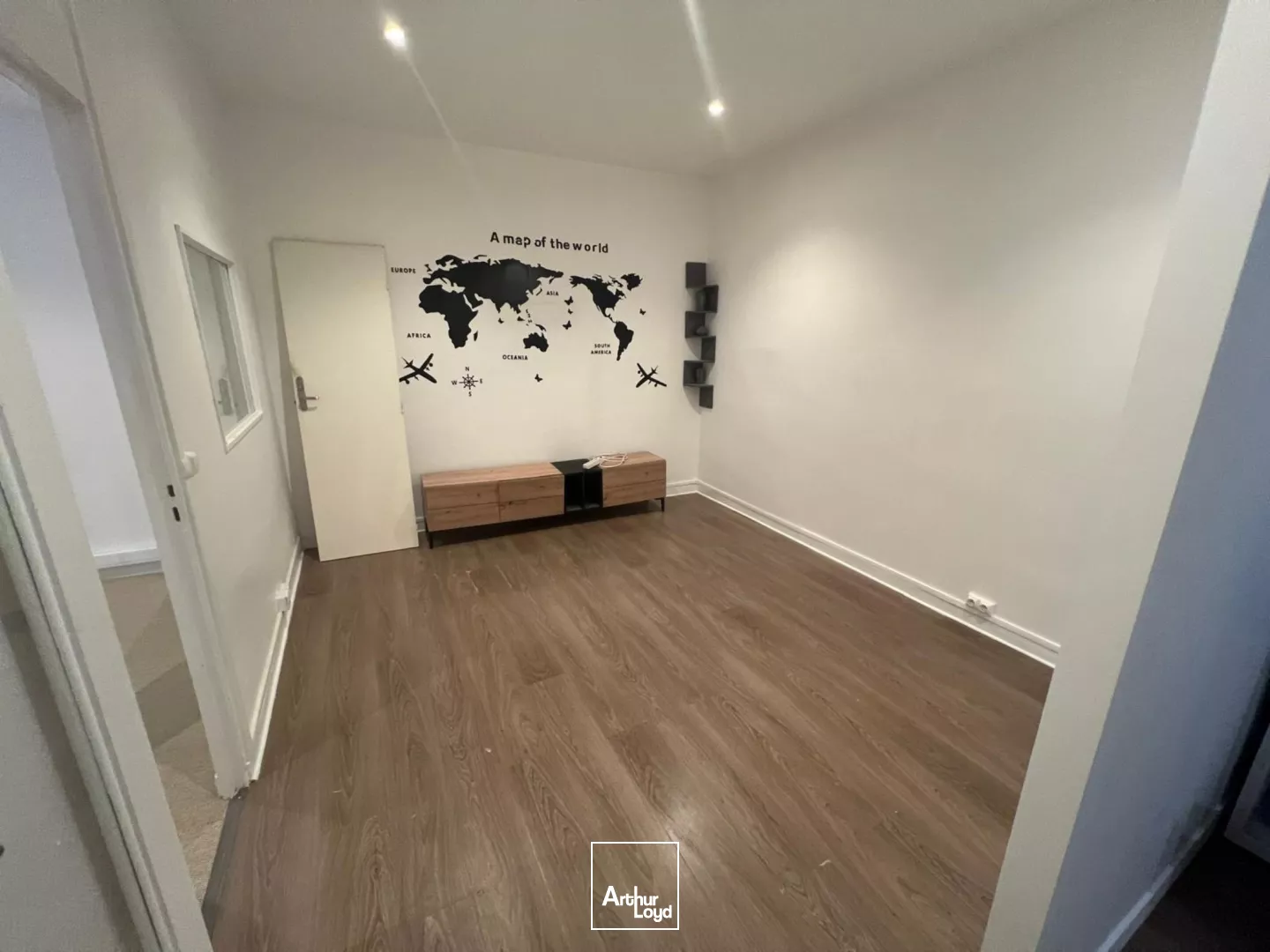 Locaux commerciaux à louer à BOULOGNE BILLANCOURT 92100