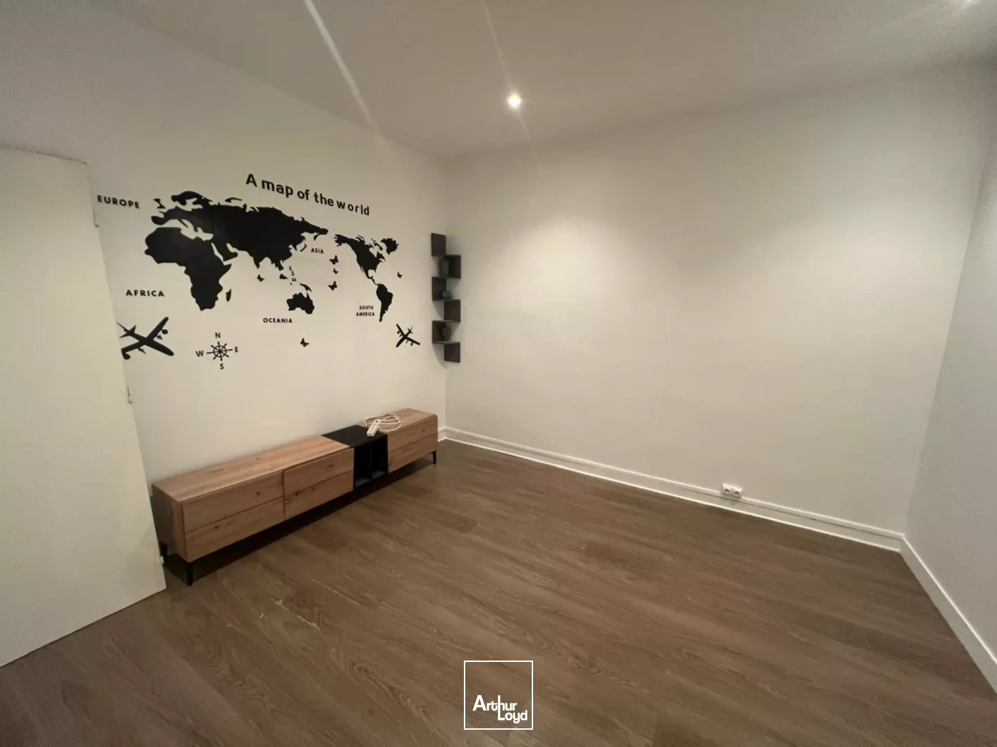 Locaux commerciaux à louer à BOULOGNE BILLANCOURT 92100