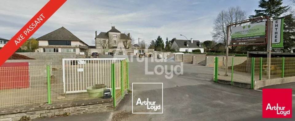 MONTGERMONT - LOCAL D'ACTIVITE A LOUER - 440 M²