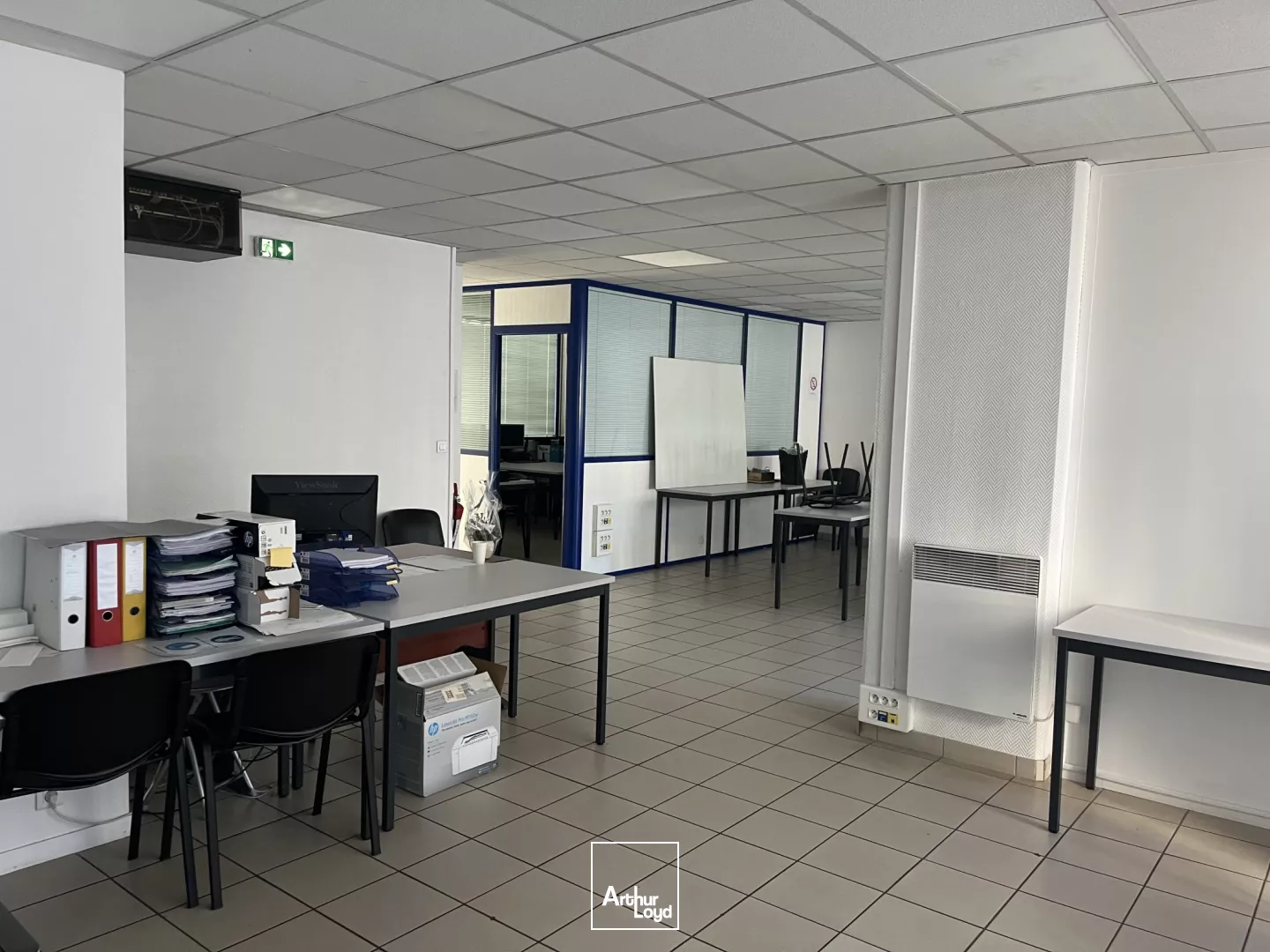 A LOUER BUREAUX 96 M2 