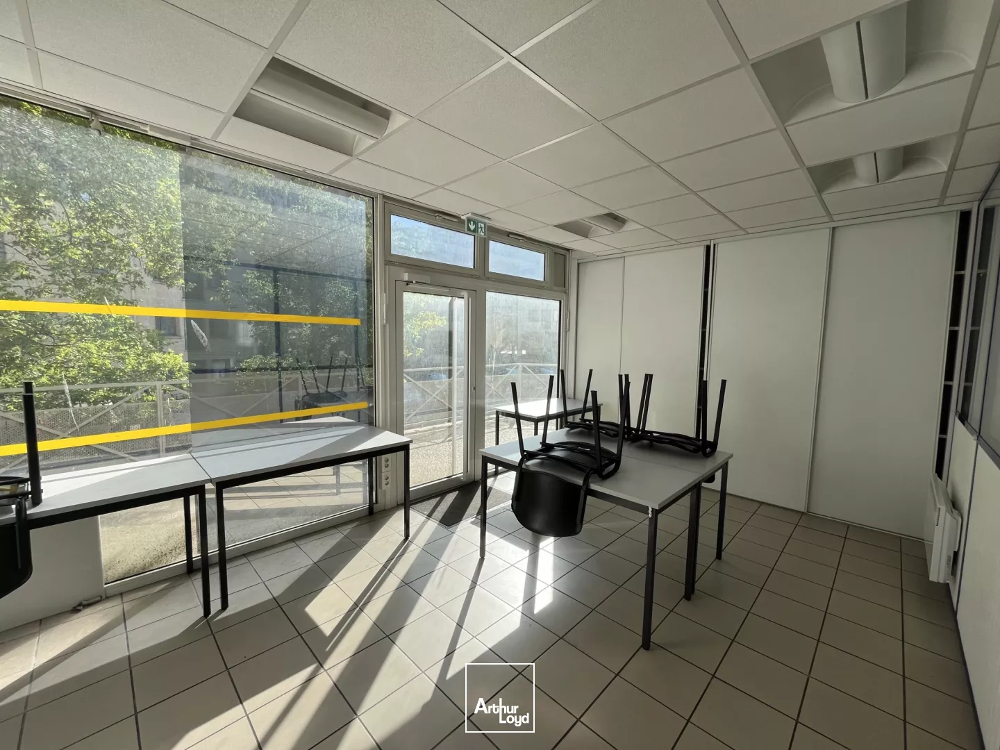 A LOUER BUREAUX 96 M2 