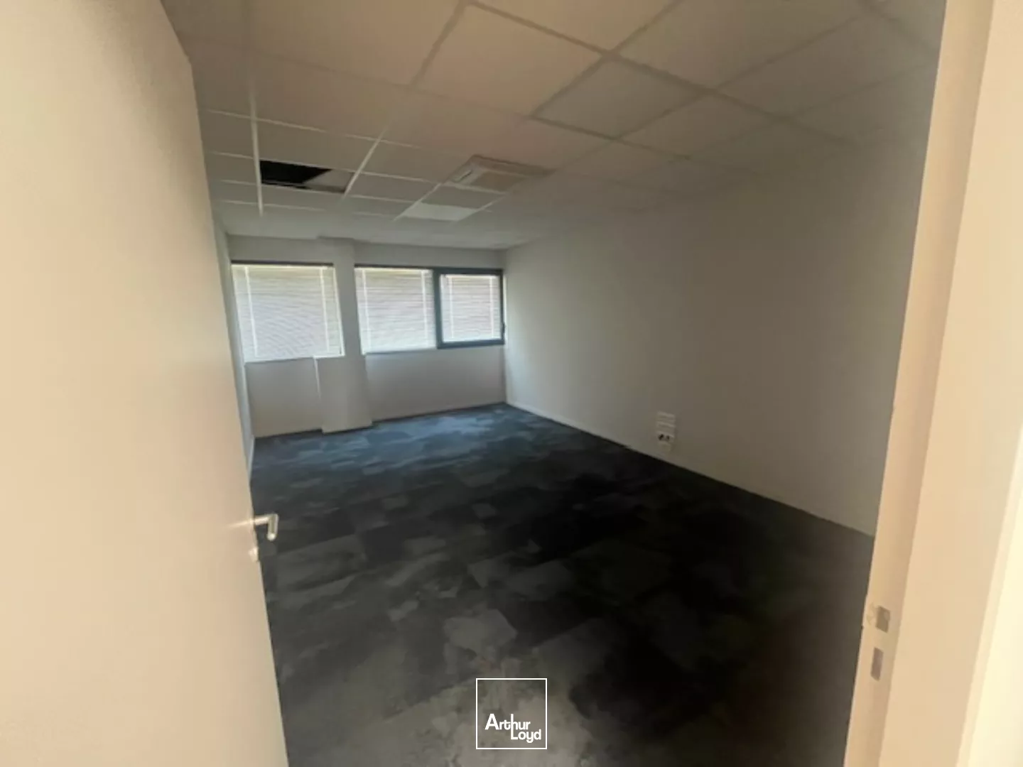 A LOUER - PLATEAU DE BUREAUX DE 360M² - GOUESNOU