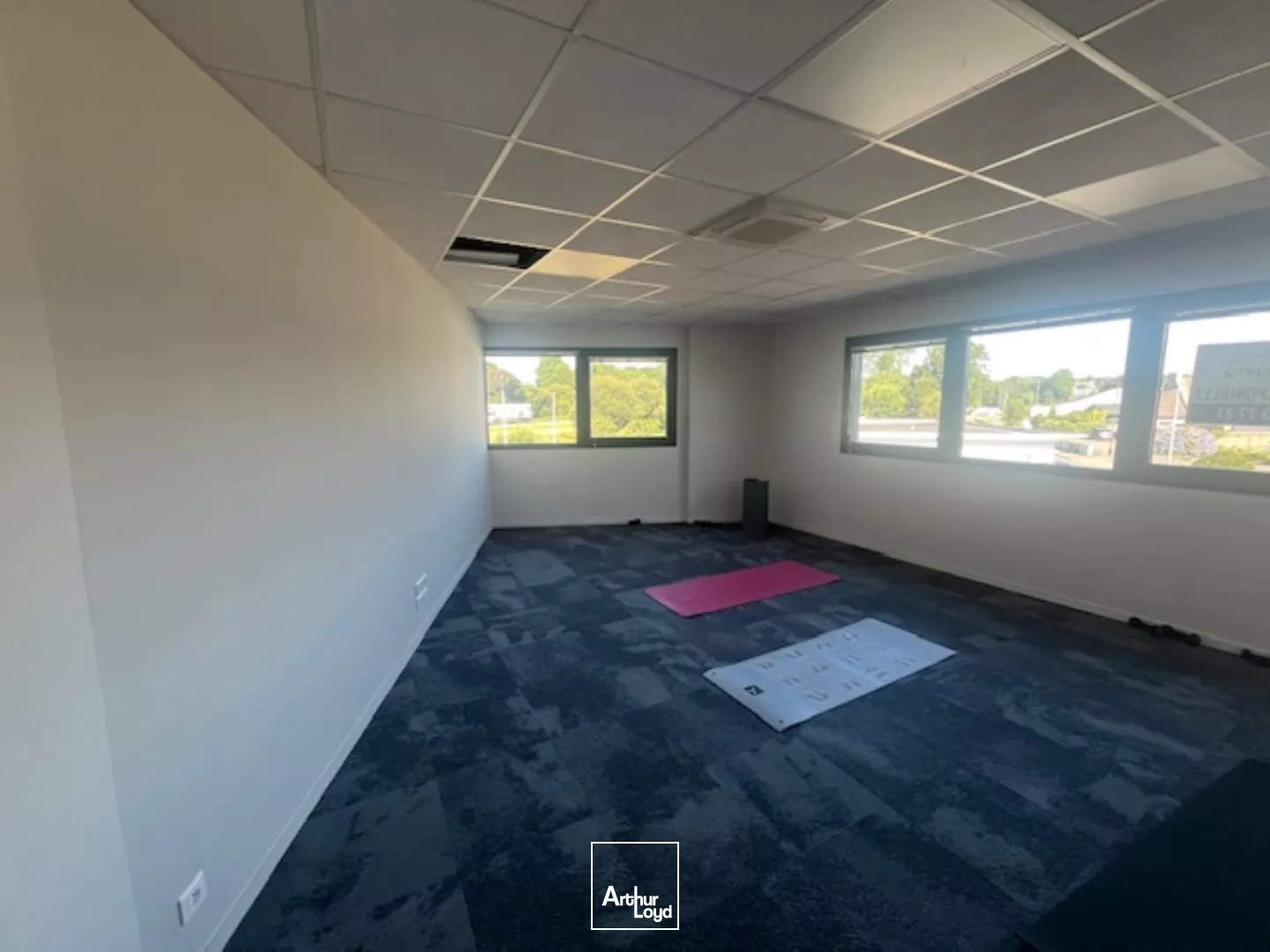 A LOUER - PLATEAU DE BUREAUX DE 360M² - GOUESNOU