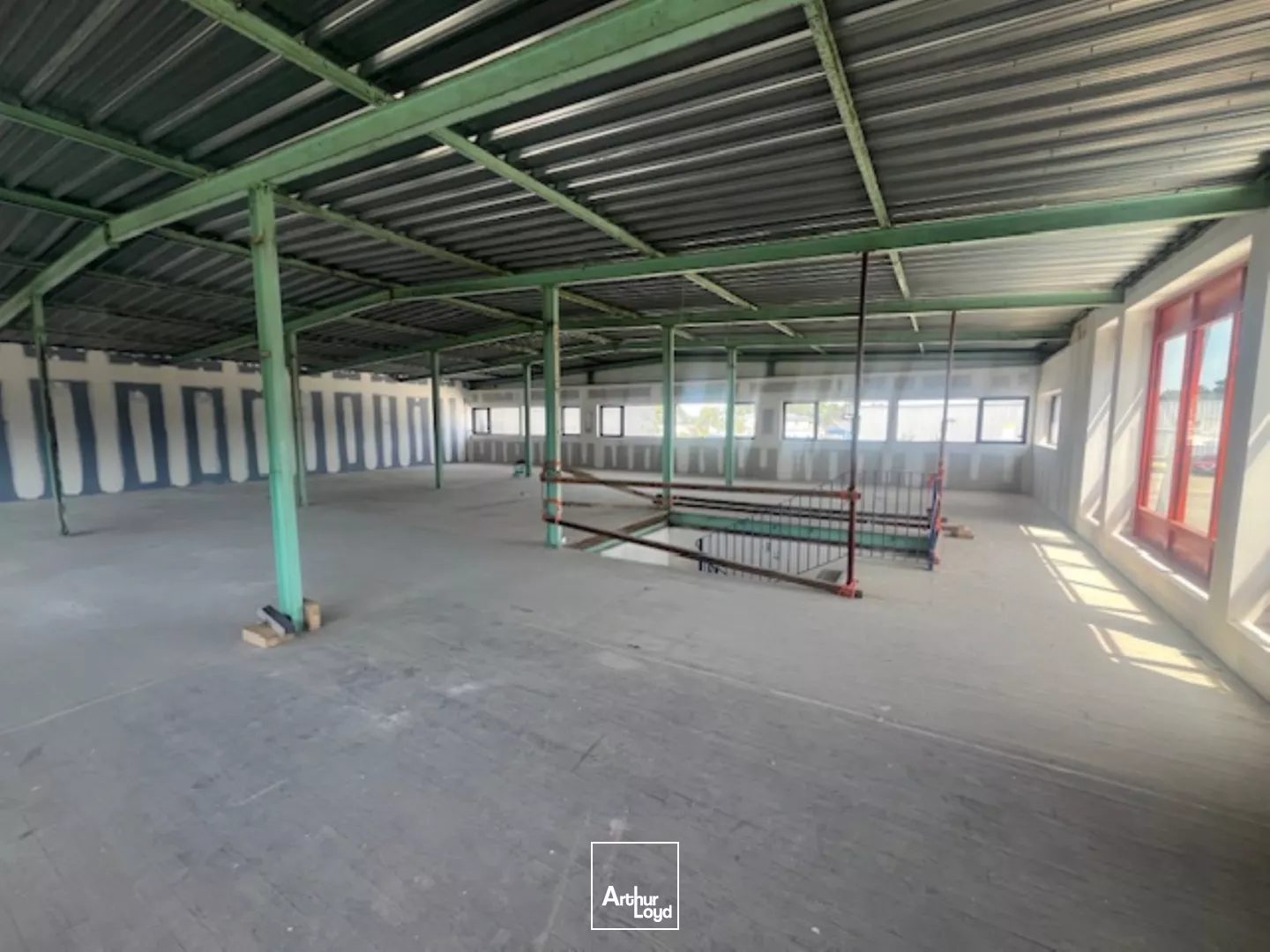 A LOUER - BUREAUX DE 340 M² - GOUESNOU