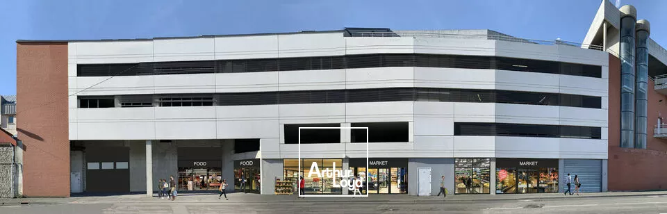 A LOUER - CELLULE COMMERCIALE EN BEFA DE 658 M2 - EMPLACEMENT N°1