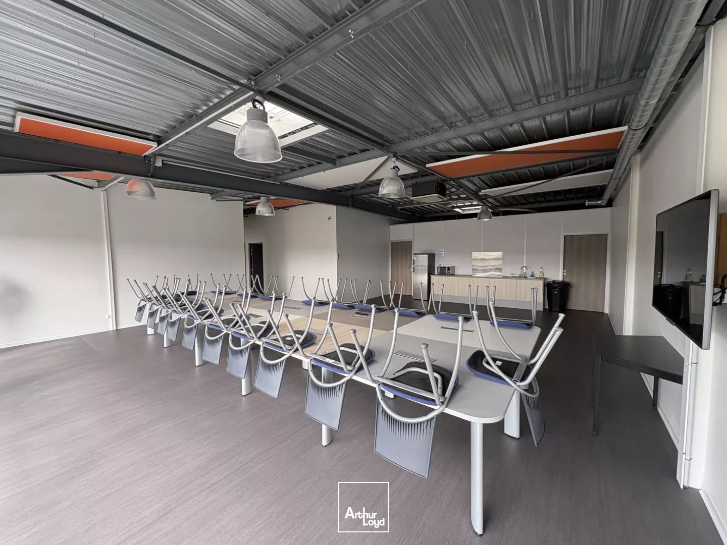 Bureaux à louer Orléans zone des Montées 148 m2