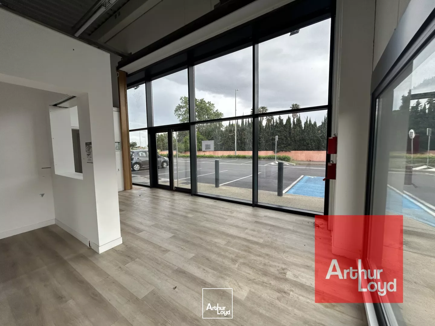 Commerces à louer - Perpignan - 600 m2 divisibles