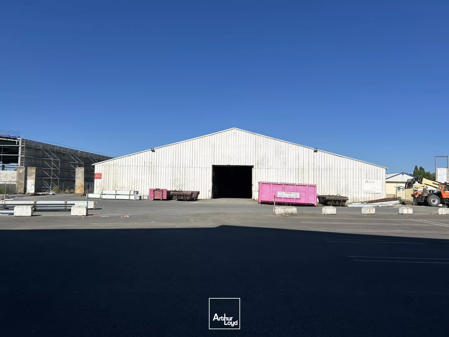 Entrepôts de 1600 m² divisibles à louer à BASSENS