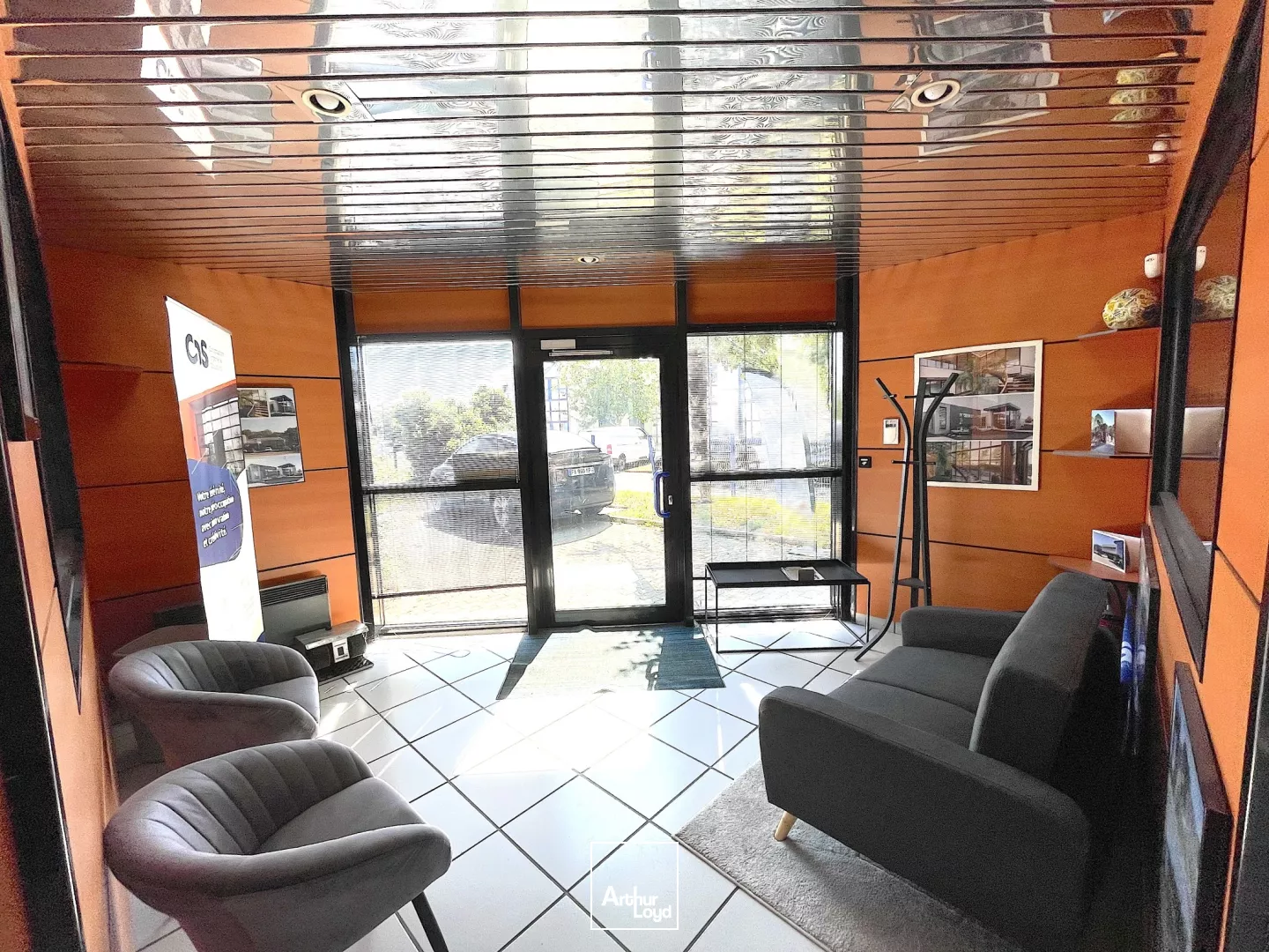 BUREAUX À VENDRE-210 M²-SAUTRON