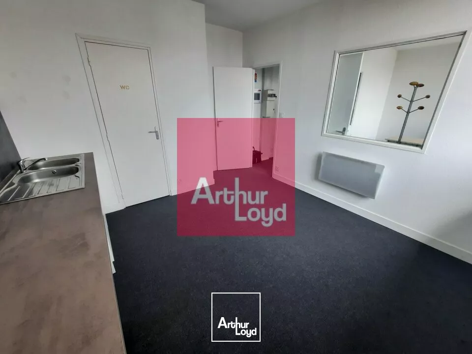 CLERMONT-FERRAND A LOUER BUREAUX 42 M²