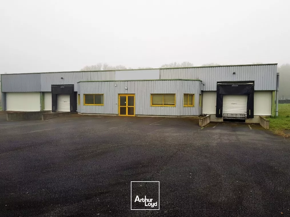 A VENDRE SUD VIENNE - BATIMENT INDUSTRIEL AGRO ALIMENTAIRE DE 900m²
