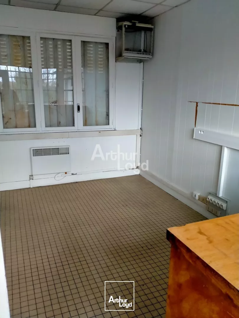 LOCAL DE STOCKAGE SECTEUR ZONE DU SANITAL CHATELLERAULT NORD (86)