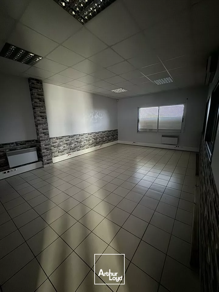 Bureau CHAURAY - 575 m2