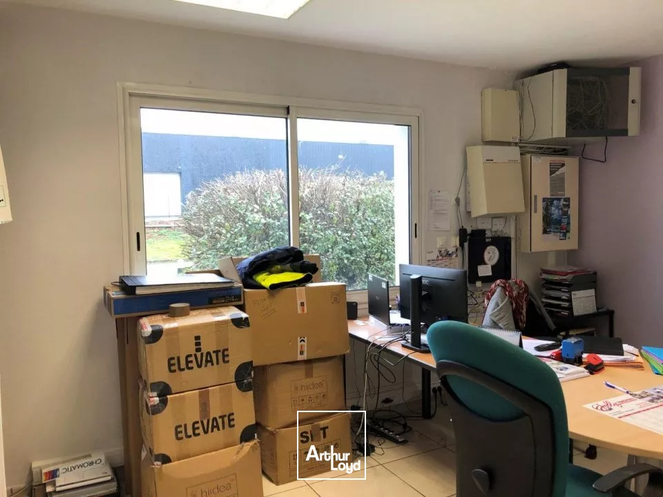 A louer bureaux La Crèche proche péage dans zone dynamique