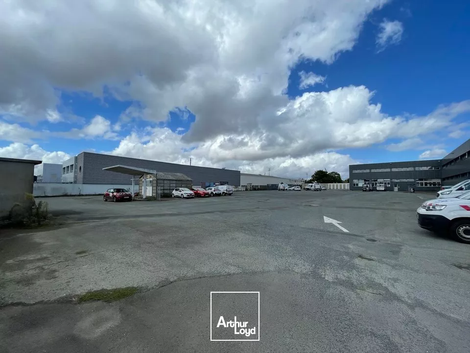 ACHAT BUREAUX NIORT ZONE SAINT LIGUAIRE 1022m2 DIVISIBLE A PARTIR DE 300m2