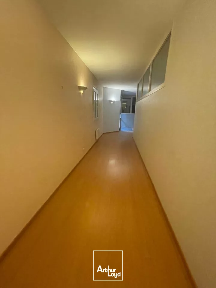 IDEAL PROFESSION MÉDICALE  BUREAUX LUMINEUX ET MODULABLES !