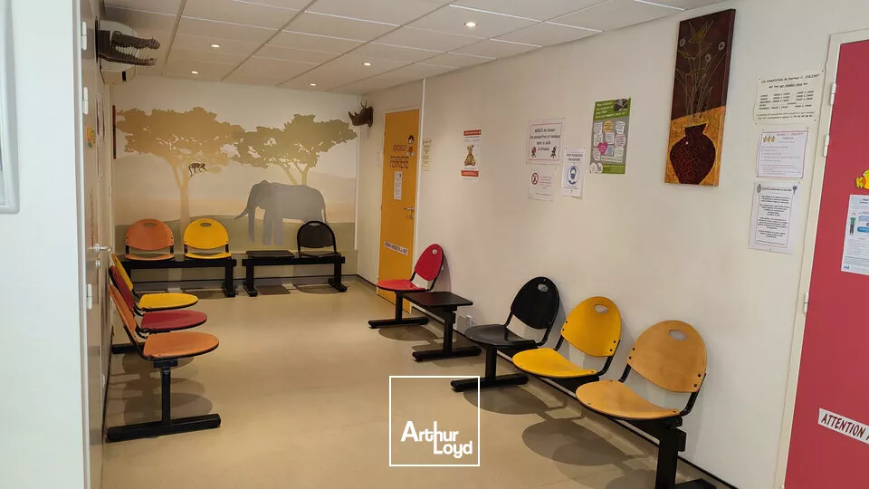 BUREAUX A VENDRE AU SEIN D'UN POLE MEDICAL CENTRE VILLE CHATELLERAULT (86)