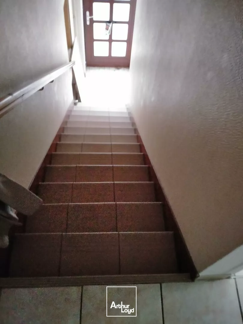 .A VENDRE LOCAL COMMERCIAL 80m² QUARTIER FAUBOURG DU PONT NEUF POITIERS (86)