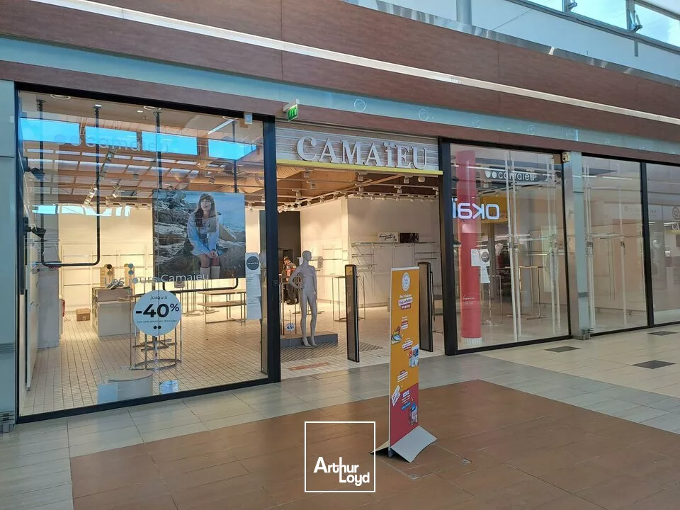 A LOUER CELLULE COMMERCIALE AU SEIN DE LA GALERIE AUCHAN CHATELLERAULT SUD (86)