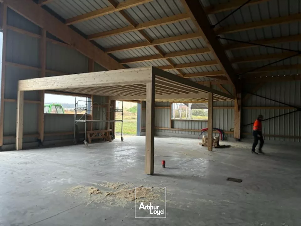 CHAUVIGNY ZONE DU PEURON - LOCAL D'ACTIVITE A LOUER DE 504M² - ENTREPOT ET BUREAUX NEUFS