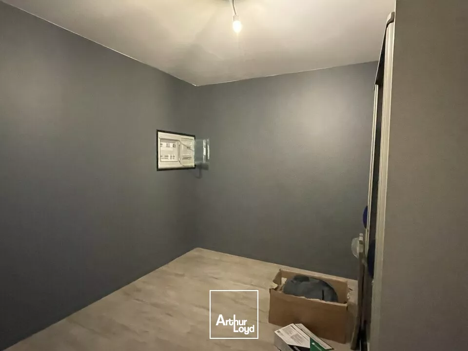 LOCATION LOCAL D'ACTIVITE SECTEUR AVENUE DE PARIS NIORT 270m2