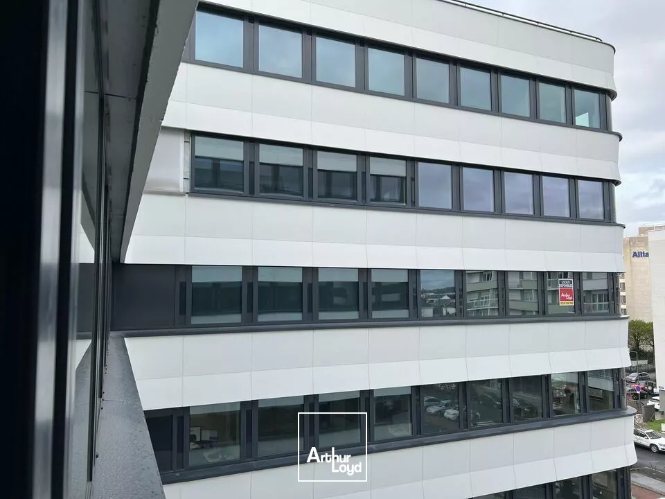 TOURS GARE BUREAUX A LOUER 363 M² ACHAT POSSIBLE